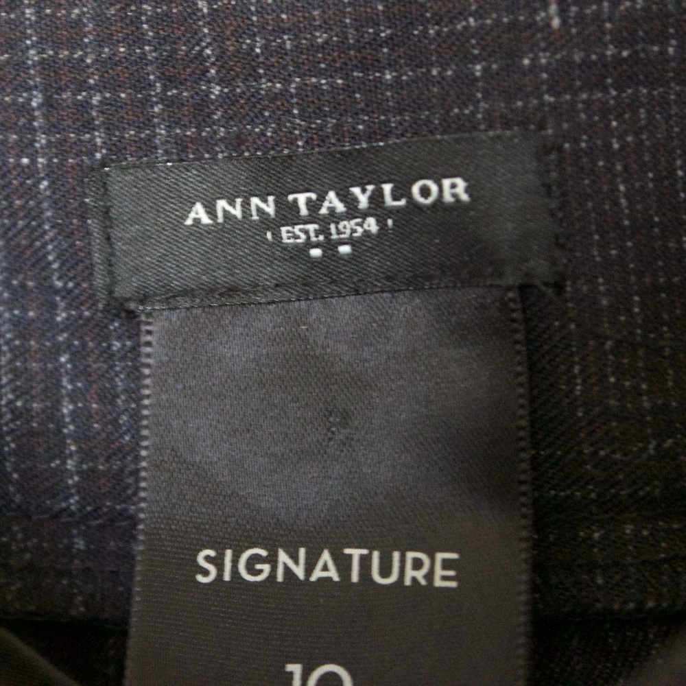 Ann Taylor Signature Pants